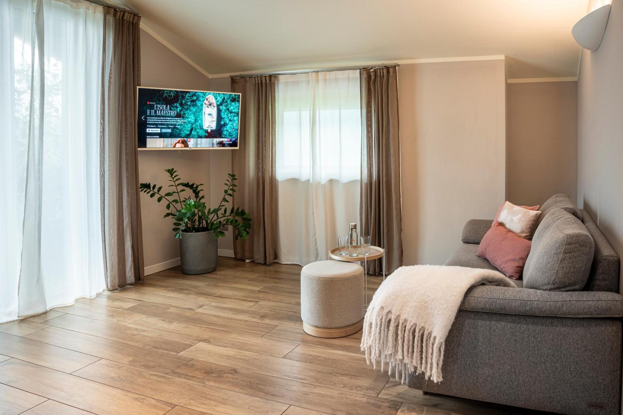 Rota Apartments Rota d'Imagna Pokoj fotografie