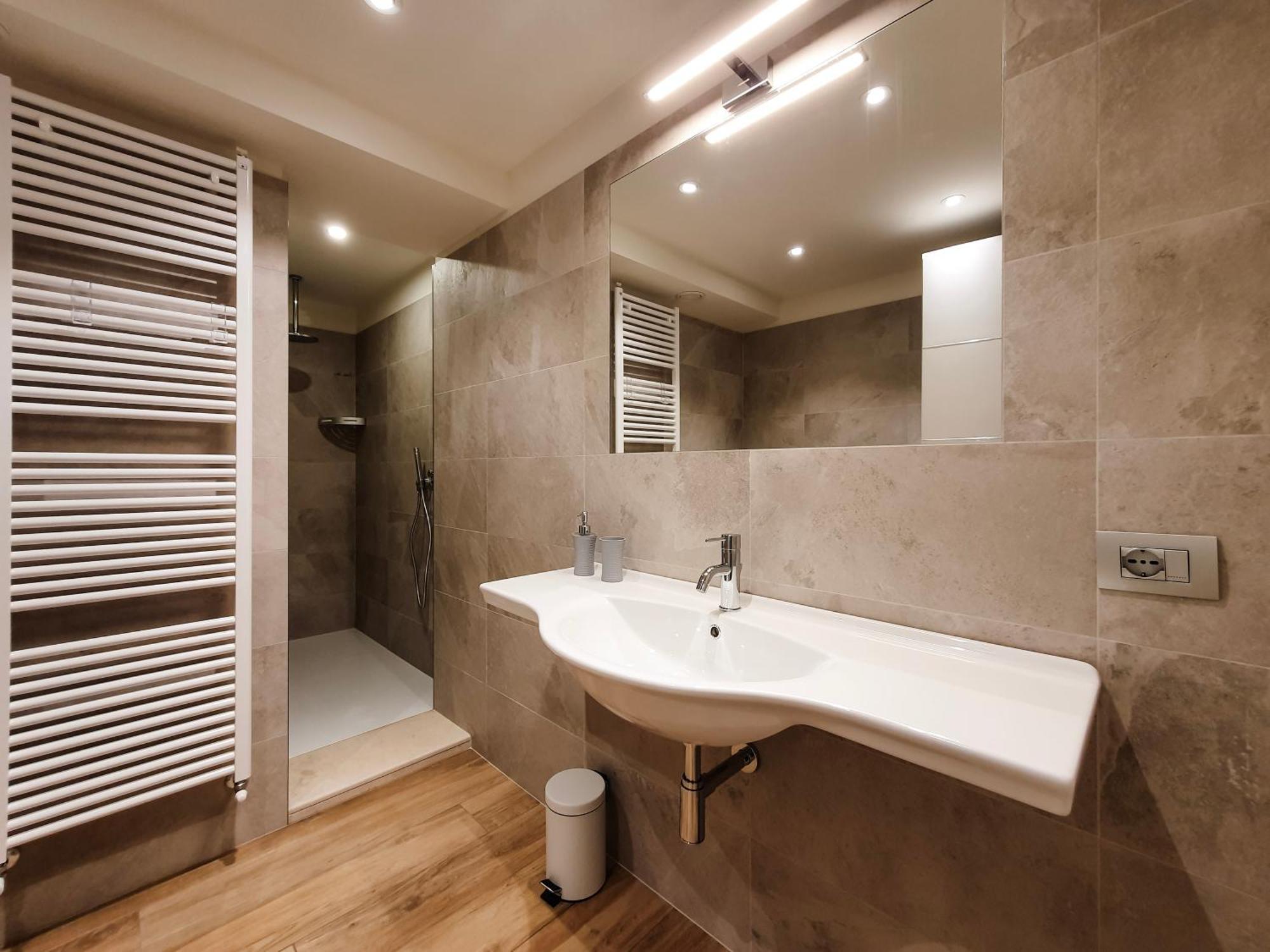 Rota Apartments Rota d'Imagna Pokoj fotografie