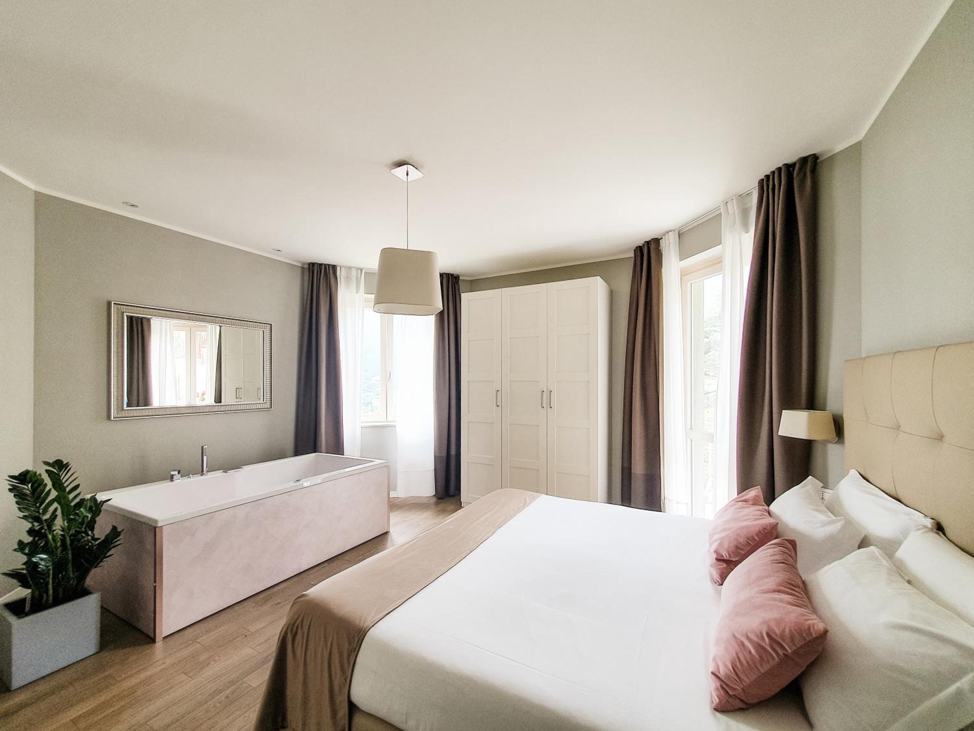 Rota Apartments Rota d'Imagna Pokoj fotografie